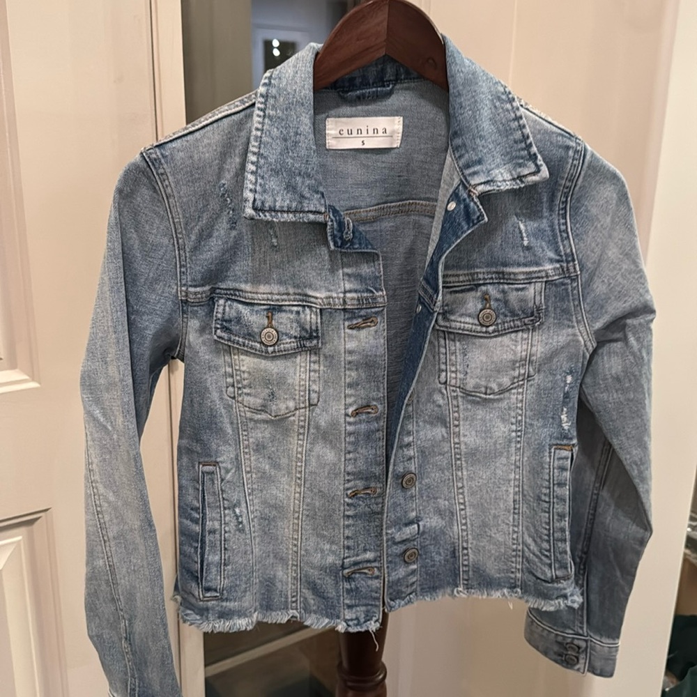 Women’s jean jacket